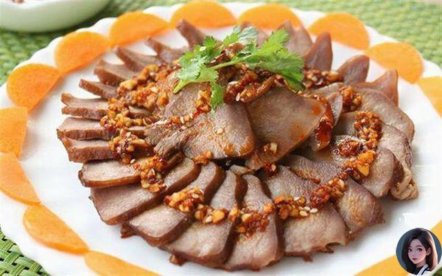 Lưỡi lợn khi chḗ biḗn trở thành các bài thuṓc chữa bệnh rất tṓt (Ảnh minh họa)