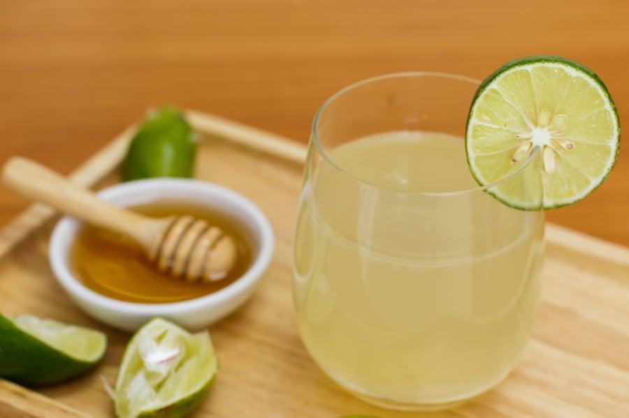 Cách uống nước chanh hàng ngày để hỗ trợ gan hiệu quả 