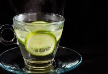 Cách uống nước chanh muối ấm buổi sáng làm sạch ruột, không hại dạ dày