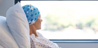 Ung thư ƌã di căn gɑn, người phụ nữ 49 tuổi vẫn sống khỏe 8 năm nhờ kiên tɾì làm một việc